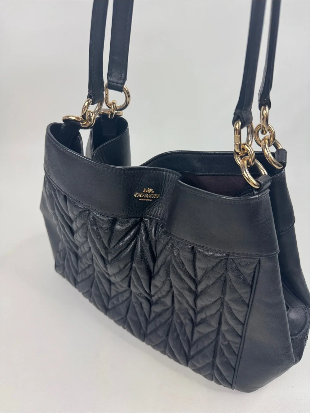 Coach Black Quilted Leather Shoulder Tote Bag Gold Hardware pockets Chain strap